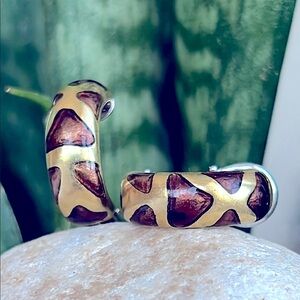 Roberto coin, 18 karat gold and enamel Giraffe Print Hoop Earrings